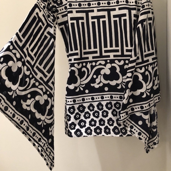virginia Witbeck Tops - Virginia Witbeck Tunic Top Scarf Sleeve blouse M